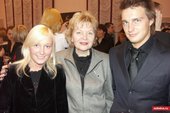 Татьяна Крылова (управляющая АКБ Промсвязьбанк) с дочерью Катей и Дмитрий