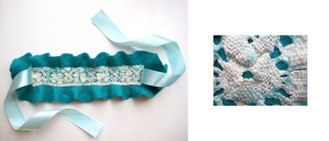 Кружево не пришивается, а "вваливается" в шерсть вручную