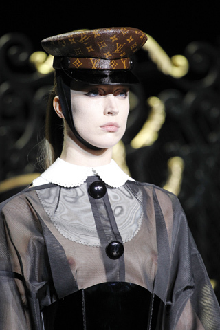 Louis Vuitton, осень-зима 2011/12