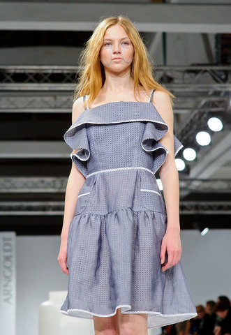 Платье-фартук