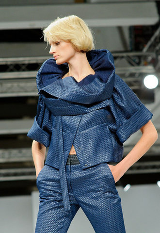 Брючный костюм