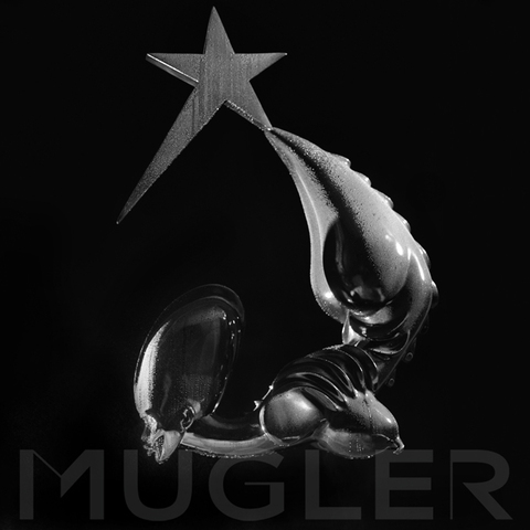 Mugler - один из многих знаменитых брендов, эксклюзивно представленных в Femme Etoile