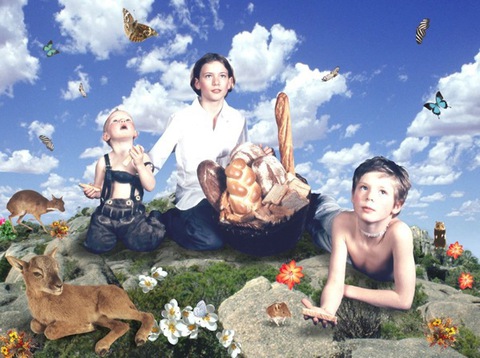 Теа Мякипяя. Мир изобилия. Фотоинсталляция (фрагмент)