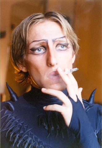 Сергей Луковский в роли черта в спектакле «Орфей в аду»