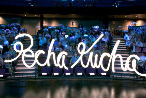 Фото: lightgraffiti.com