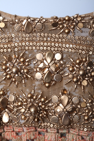 Ianis Chamalidy Couture, коллекция «История двоих» осень-зима 2008/2009, фрагмент платья: шерстяное кружево, плетенное в форме креста, вышивка