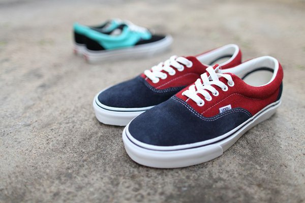Кеды Vans. Старая цена: 3 500 руб. Новая цена: 2 990 руб