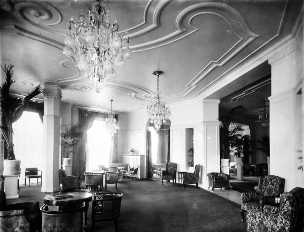 Фото: Radisson Collection Hotel, Moscow, гостиница, Кутузовский просп., 2/1с1, М
