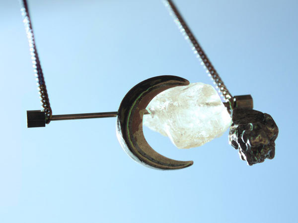 Подвеска «Космос»: кристалл, флюорит