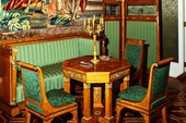 Мебель для своего дома в Петербурге Галина Вишневская искала главным образом в антикварных магазинах Швеции