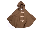 Кейп Duffel Cape, 9 000 руб (Banya Concept Store)