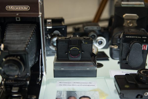 Ломо Компакт-М с автоматической отработкой экспозиции, розничная цена камеры в 1985 году - 69 руб.