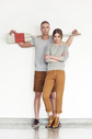 На Илье: шорты Dr. Denim (2 290 рублей), футболка (1 150 рублей) и ботинки Swear (5 270 рублей) - все Banya Concept Store На Лизе: свитшот, 2 200