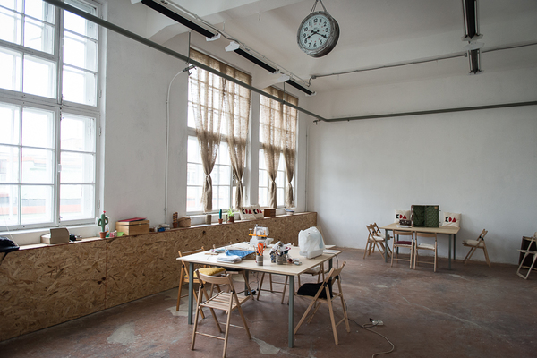 Второй зал для умеренного хэнд-мэйда и воркшопов