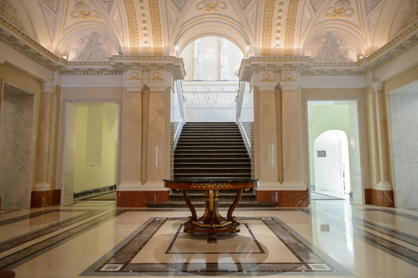 Вестибюль отеля