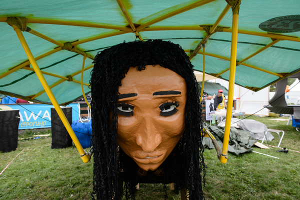 «Валера, верим!!!»