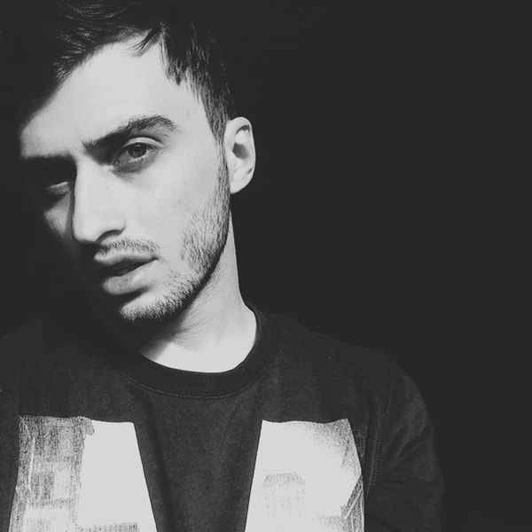 Саша Хижняков