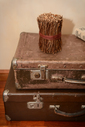 Ретро-чемоданы —находки Дмитрия на бабушкиной даче.
