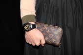 клатч Louis Vuitton