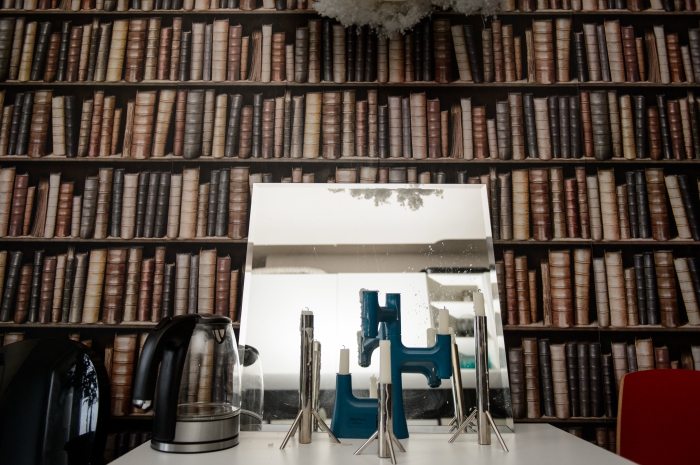 Подсвечник Ikea.