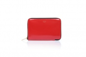 Портмоне Celine. Старая цена — 20 090 рублей, новая — 14 063 рублей. Nevsky 152 concept store