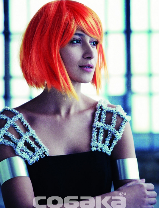 «Пятый элемент» Люк Бессон. Платье Sweet Dream, браслеты Maison Martin Margiela