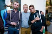 Антон Чумак (по центру), Денис Шевчук (справа)