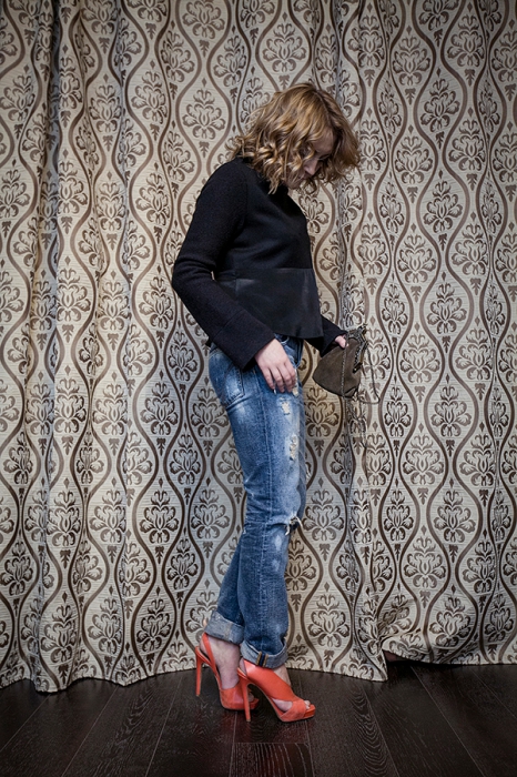 Жакет Inspire, джинсы D&G, туфли Aperlai