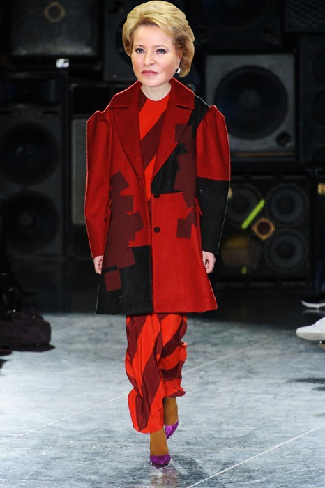 Jonathan Saunders