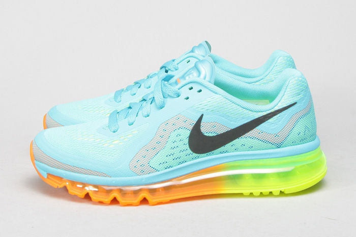 Кроccовки Nike air max, 5 650 рублей (FootBox)