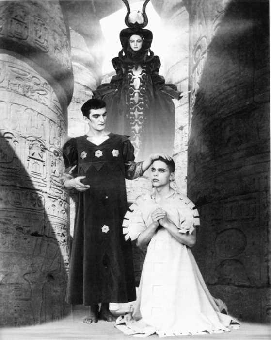 Иллюстрации к «Золотому ослу»