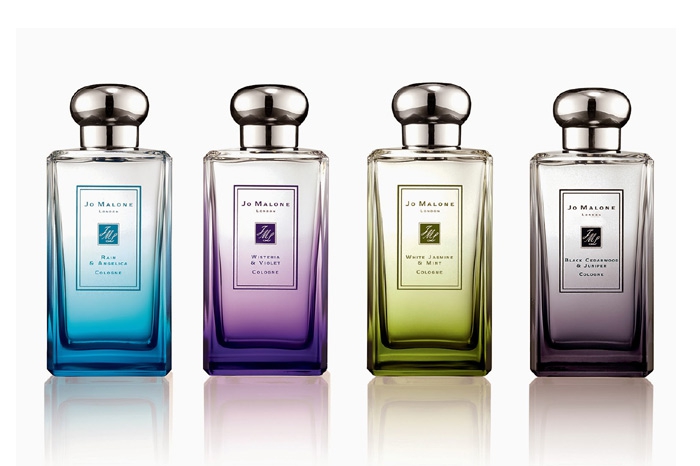 London Rain, Jo Malone. Английский дождь педантично разлит по четырем пузырькам: роса с нотами дягиля, изморось с водяной лилией, полуденная гроза