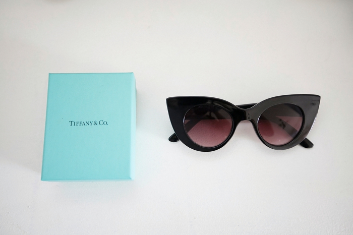 Очки-лисички на манер пятидесятых нашла на Asos.