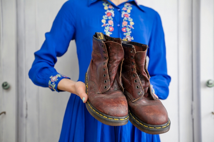 Мой друг француз купил эти Dr. Martens своему младшему брату на блошинке в Париже, но брату оказались малы, а мне в самый раз.