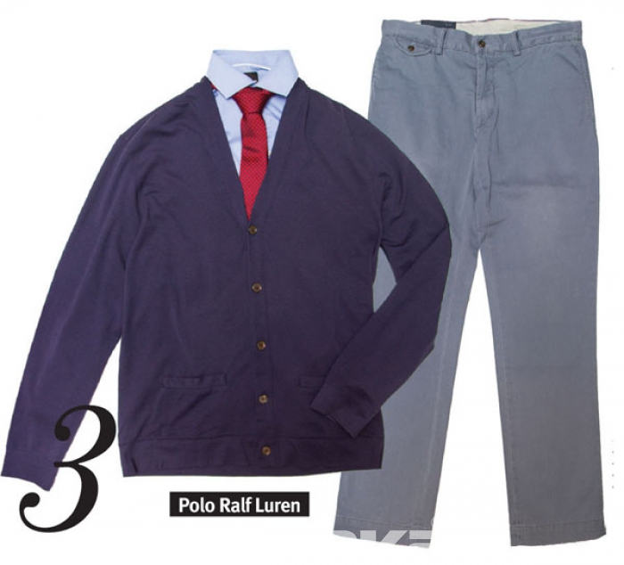 Очень удобная вещь – тонкий темно-синий кардиган. В сочетании с рубашкой, галстуком и мягкими брюками получается такой расслабленный офисный вариант