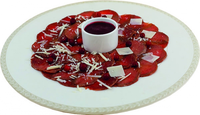 Карпаччо из оленины в ресторане "Урарту", ул. К.Маркса, 14А