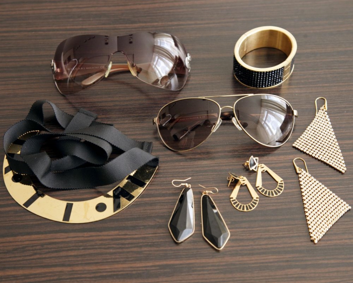 Очки Bulgari, Armani. Украшения Swarovski. Колье Chic Alors! – куплено в Париже и теперь всегда напоминает об этом городе