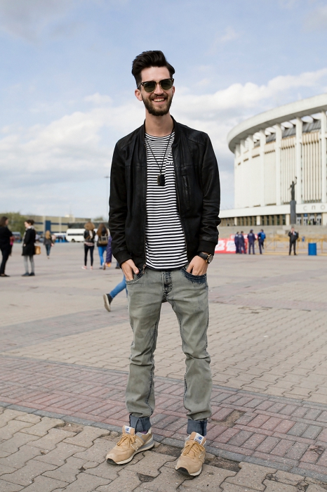 Кирилл парикмахер Чтобы Джастин выступил в России второй раз, готов ходить с его прической каждый день.