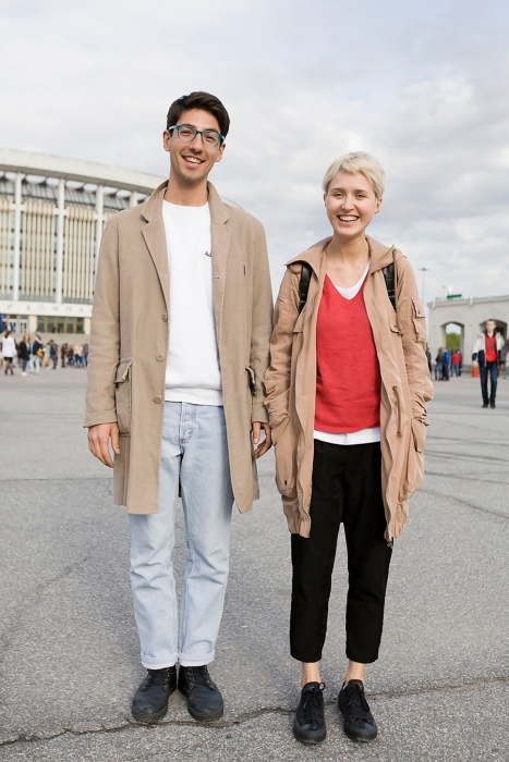 Марьяна и Макс фотограф и диджей Ради повторной радости всех фанатов, собравшихся сегодня перед началом выступления Джастина, мы готовы выстоять весь