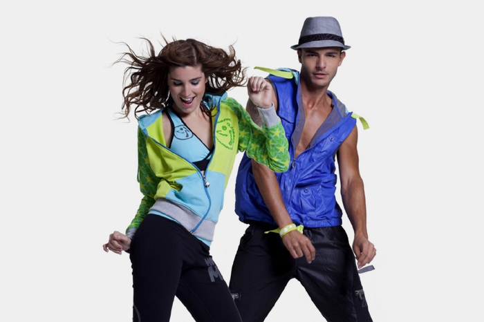 Зумба Сальса была бы самым популярным танцем на планете, если бы не необходимость подстраиваться под партнера. Эгоистичный век потребовал внести в нее