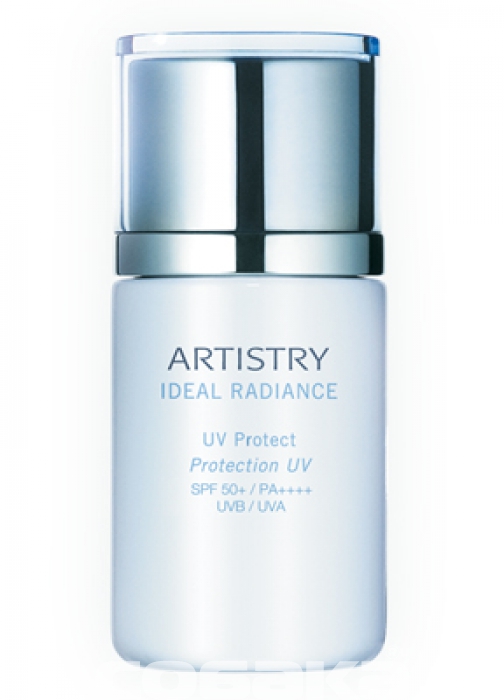 Средство для лица с SPF 50 из новой линии Ideal Radiance от Artistry борется с агрессивными факторами окружающей среды, влияющими на потускнение кожи