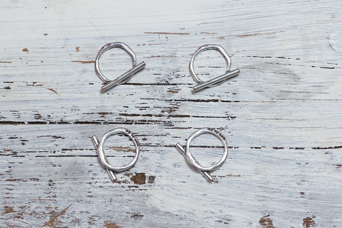 4 части одного кольца, купленного в Барселоне.