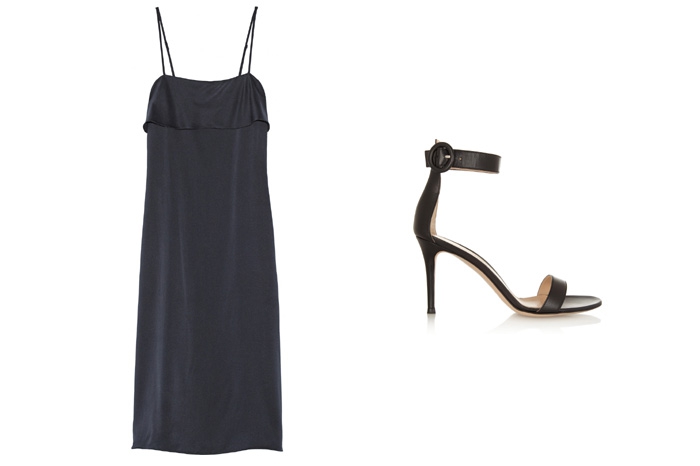 Платье Theory (DayNight), туфли Givenchy (ДЛТ)