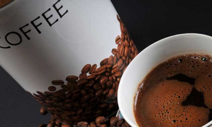 Кофе с собой Непременный атрибут утреннего хипстера - растрепанный вид и бумажный стаканчик кофе в руке. Ранее сайт Собака.ru уже писал, где можно