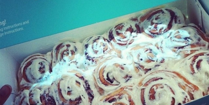 Свежая выпечка Несмотря на стремление питаться здоровой и натуральной пищей, хипстеры не могут отказаться от вкусной свежей выпечки и десертов