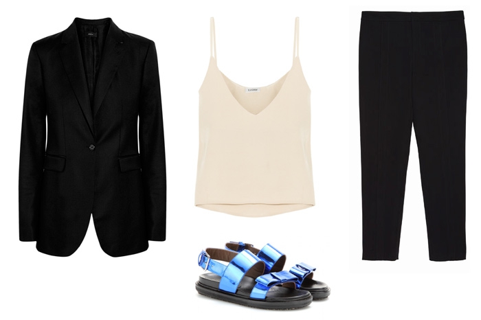 Костюм T by Alexander Wang, 32 000 рублей; майка Toteme, сандалии Marni
