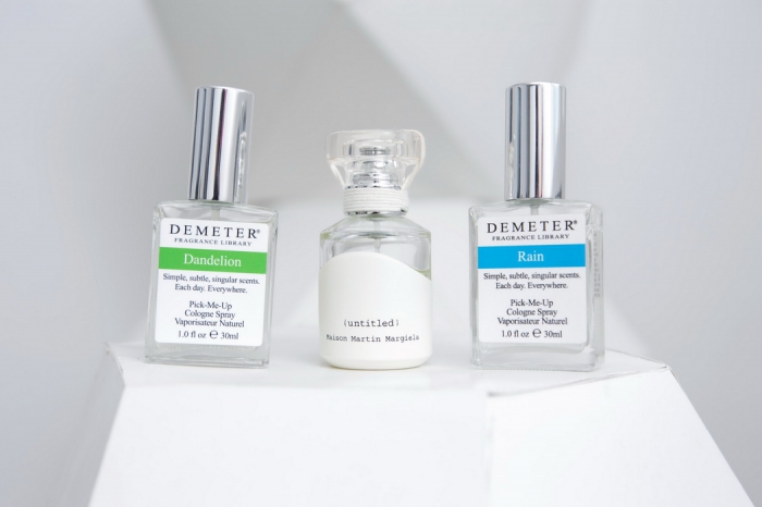 Обожаю линейку ароматов Demeter за то, что с ними можно бесконечно экспериментировать. Например, смешав запах дождя и одуванчика, можно получить