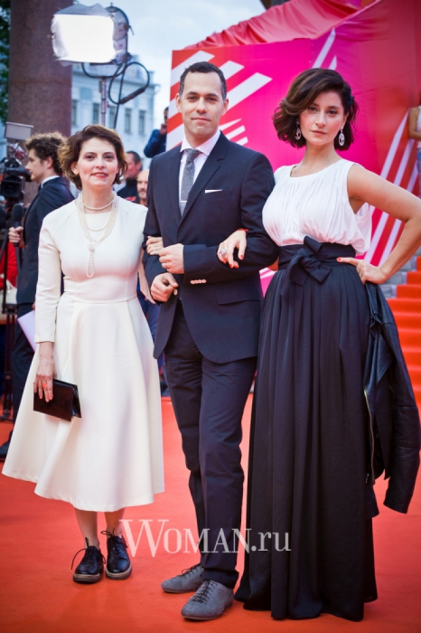 Михаил Идов с супругой и Софико Шеварнадзе