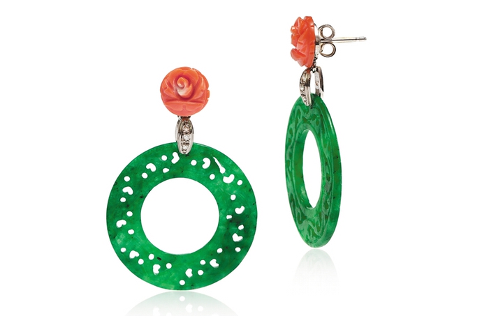 Tenerife, Nasonpearl Жадеитовый лист, цветок из коралла и бриллиантовая роса — все на месте в натуралистичных серьгах Nasonpearl.