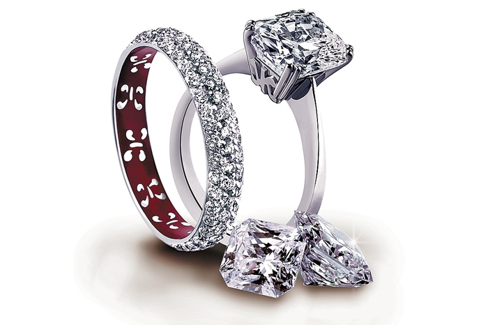 Alliance, Korloff Мастера Korloff спрятали завитки на внутренней поверхности помолвочных колец. Цвет покрытия — на усмотрение молодоженов, от